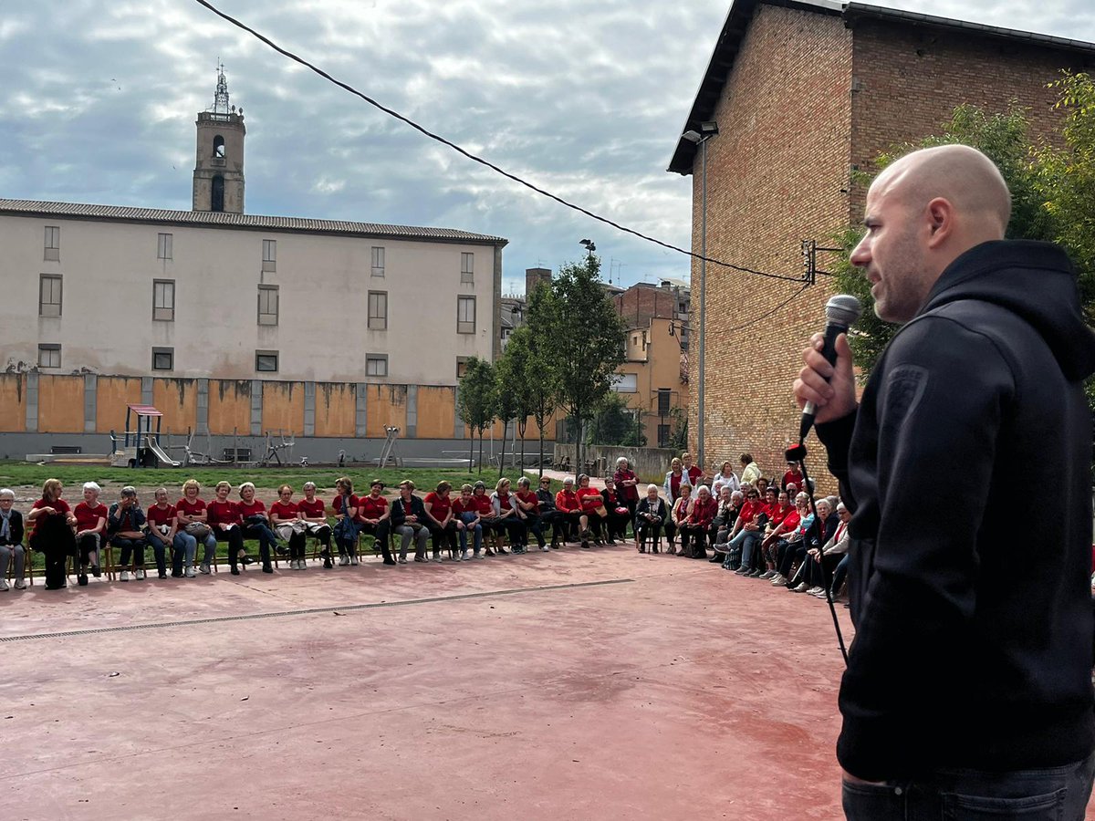 Jornada de cloenda del curs d'activitat física per la gent gran. Treballem per acompanyar als avis i àvies a viure una vellesa activa #Vicactivat