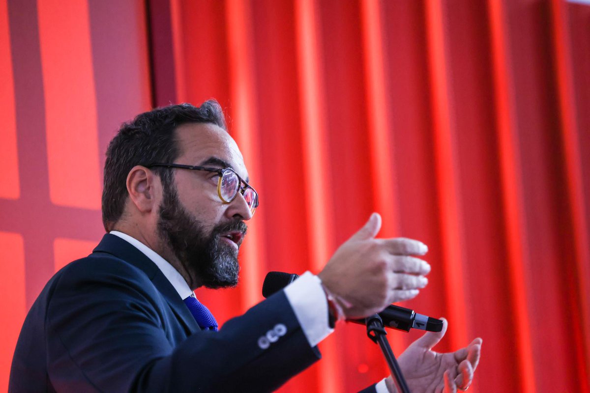 territoricat's tweet image. 💬 Conseller @julifernandez destaca el paper estratègic del #CorredorMediterrani, en la presentació de l'estudi de #FERRMED sobre optimització del tràfic de mercaderies a la UE, pels "beneficis ambientals i energètics que aporta i per la millora de la competitivitat"

#SIL2023