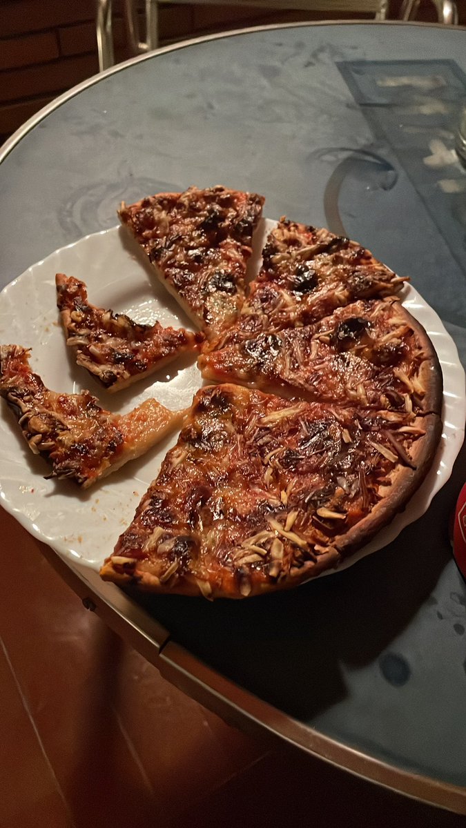 martivercos's tweet photo. @IbaiLlanos invitanos a masterchef tt con @JanButinya cocinamos de puta mdre 🤧🤧🤧(adjunto cena d ayer) https://t.co/DxBwCwUDxS