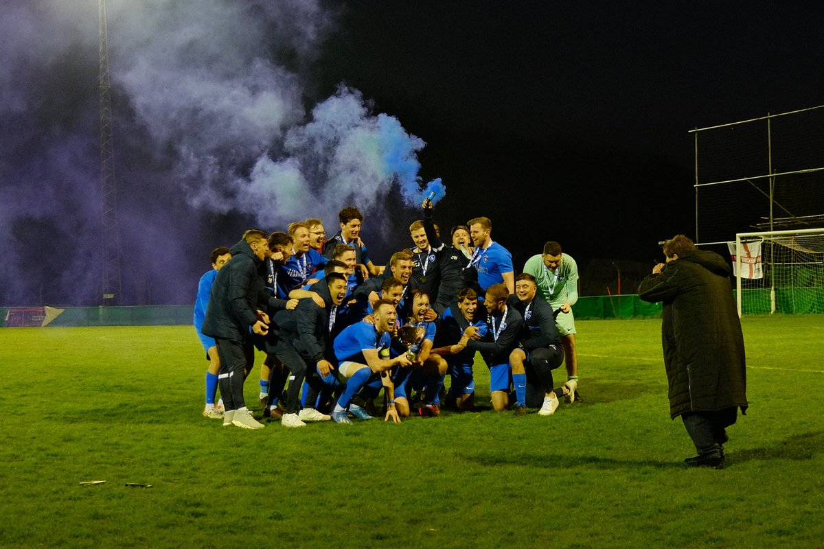 sportclubbeck's tweet image. 22/23 season: The Treble
-Jim Hampson First Division 🏆
-Elizabeth Jacques Cup 🏆
-Queen Mary Cup 🏆

Unforgettable season❗️

Unbeaten in all @BASLFL league and cup games 💯