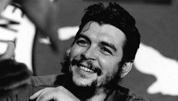 Pronto se cumplirán 95 años del natalicio del Che. La inmensidad de su presencia espanta pesimismos y nos dota de ese antimperialismo raigal que nos permite definirnos como patriotas y estar en permanente alerta ante los planes anexionistas de nuestros enemigos. #Cuba