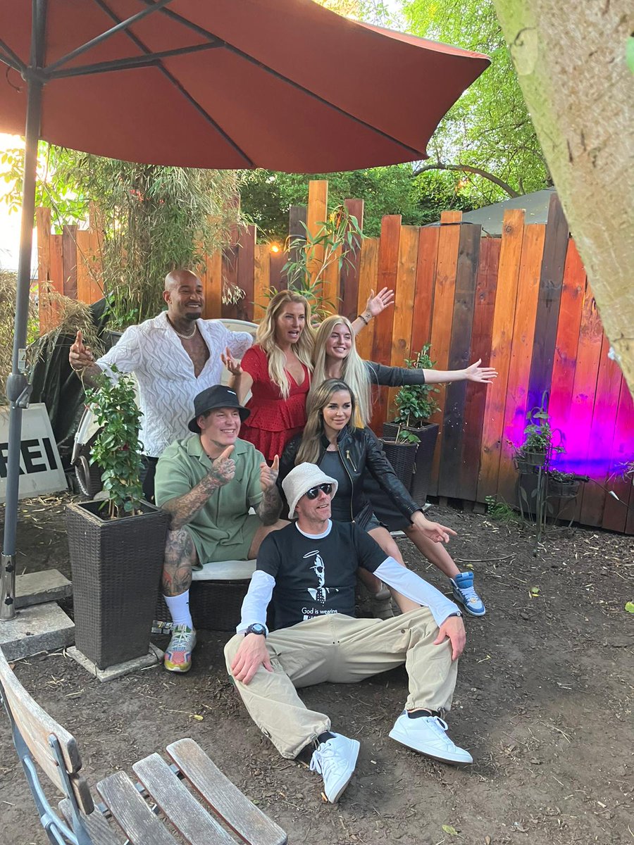 The cast of "Kampf der Realiystars" at the Meuterei, we had a blast!