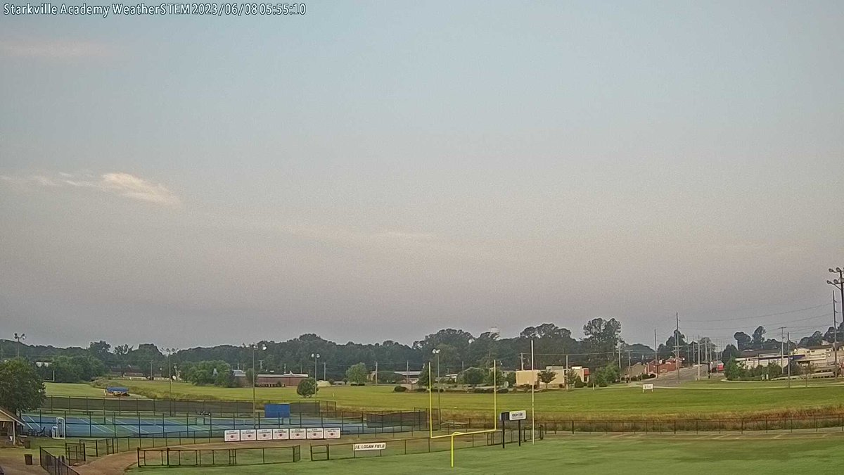 SAWeatherSTEM's tweet image. Starkville Academy at sunrise and it's 67.6 F.