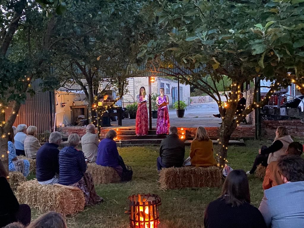 CrossEyedPiano's tweet photo. Purcell's "Restoration Spectacular" The Fairy Queen comes to Somerset for 1 night only on 1 July in a special open air performance at lovely Wyke House. With @amycarsonsop @VineSop @thobbstenor Timothy Dickinson, Margaret Faultless &amp; Music For Awhile
https://t.co/XWA2Htlpgh https://t.co/wPXfYYNG7M