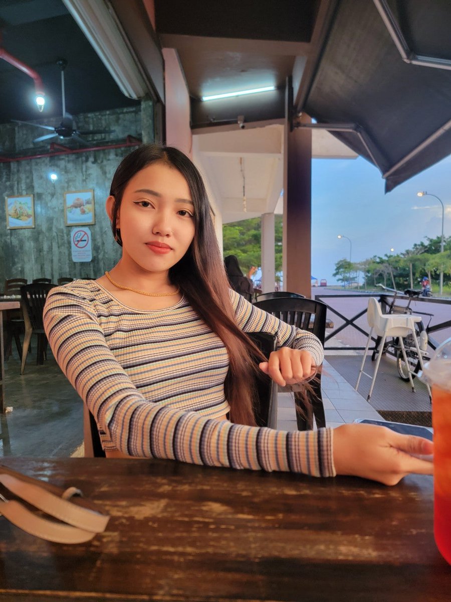 qimiefullbuster's tweet photo. sunset dinner (@ Kome Thai in Johore) https://t.co/dSIdIYZ612 https://t.co/vkzvrkkiZK