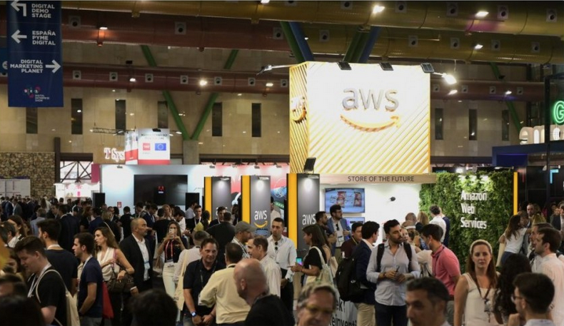 RevistaAlimenta's tweet image. #FOODTECH | Málaga se prepara para recibir a más de 17.000 directivos en el marco de #DES2023

Más de 450 expertos internacionales desgranarán las capacidades de las tecnologías exponenciales, con el  foco puesto en la Inteligencia Artificial

#NEXTisNOW
➡️bit.ly/43vyI9c