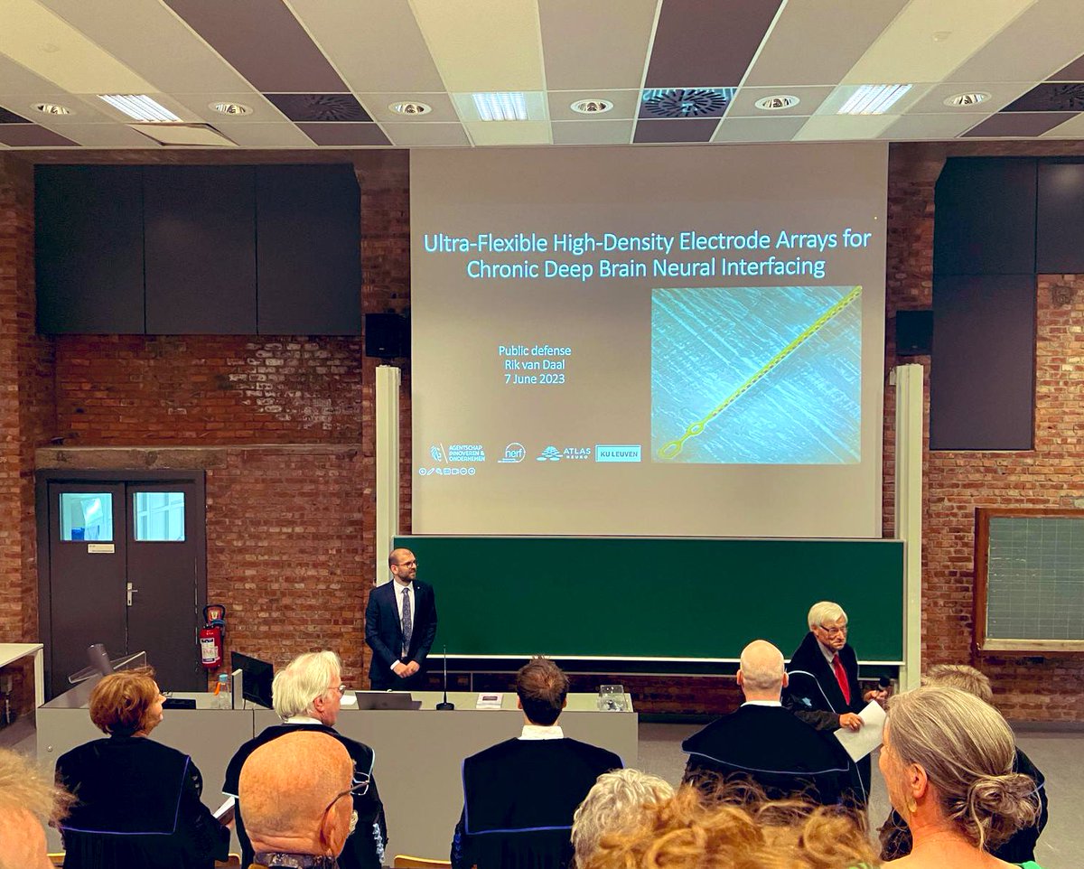 Yesterday one of our PhD students successfully presented his doctoral research results to the public audience. It was a great success! Congratulations Dr. van Daal 👏🥳🎓

#ATLASneuro