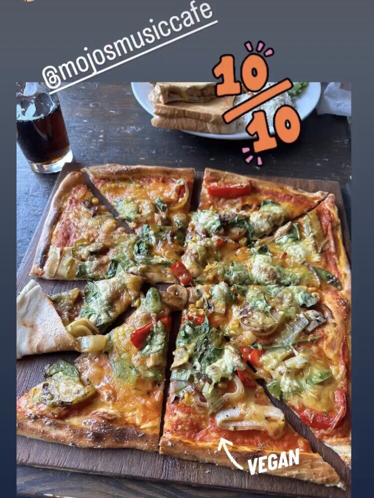 Grab a pizza the action at Mojos today!
Santana, Meatloaf and Vegan pizzas pictured, eat in or takeout, we don’t mind! 🍕😋#pizza #pizzatime #mojosroxx