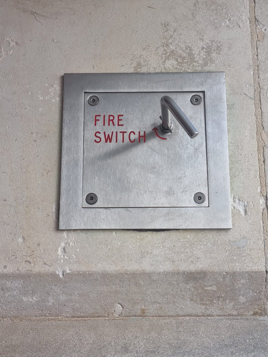 GilbeyV's tweet photo. @wcchousing this is outside main entrance to Tothill House, can't be removed, doesn't open the door, so what happens if emergency services need to gain access quickly? https://t.co/RbHxUsrYHI