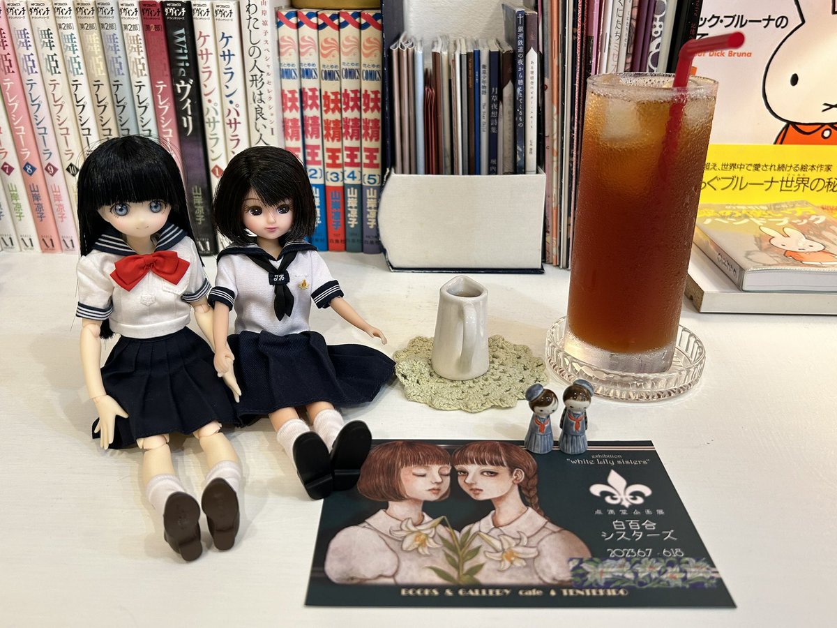 unshumikoto2020's tweet image. 亞鳥舎先生作の👩‍🎓女生徒こけしちゃんも早速連れて点滴堂さんへご来店☕️📕👩‍🎓👩‍🎓
この空間はいつでも行きたくなります💚
#亞鳥舎
#小林しの
#点滴堂
#三鷹