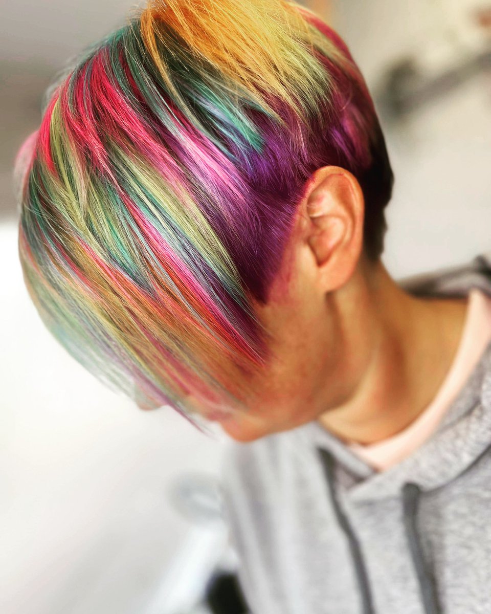 Chipcheckchops's tweet image. #Pride2023 #PrideMonth2023 #PrideMonth #Empirehair