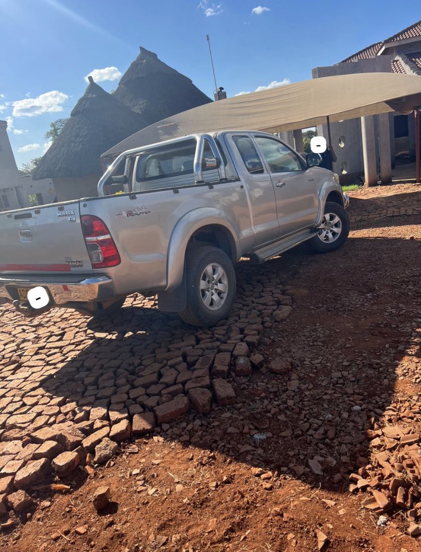genumake-cars-zim-on-twitter-toyota-hilux-2013-kingcab-3l-d4-d-diesel