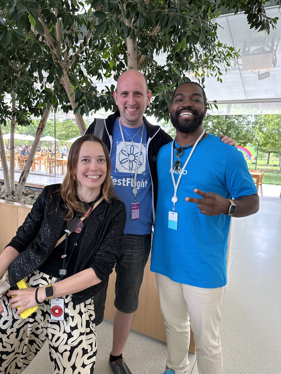 mortengregersen's tweet image. Some awesome days at #WWDC23 is over for me 🤩 I have just arrived home 🇩🇰 Thank you all for making the whole (long) flight worth it. Met SO many new and old friends and got to experience Apple Park. I have so many photos, but can only add 4, so I chose some of those with people.