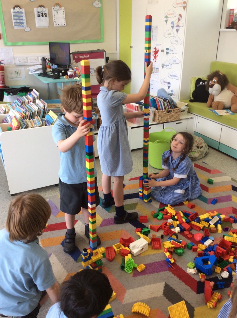 Sherborneprep's tweet image. Building Beanstalks in Reception!

#sherborneprep #reception #beanstalk #dorsetprepschool #dorset