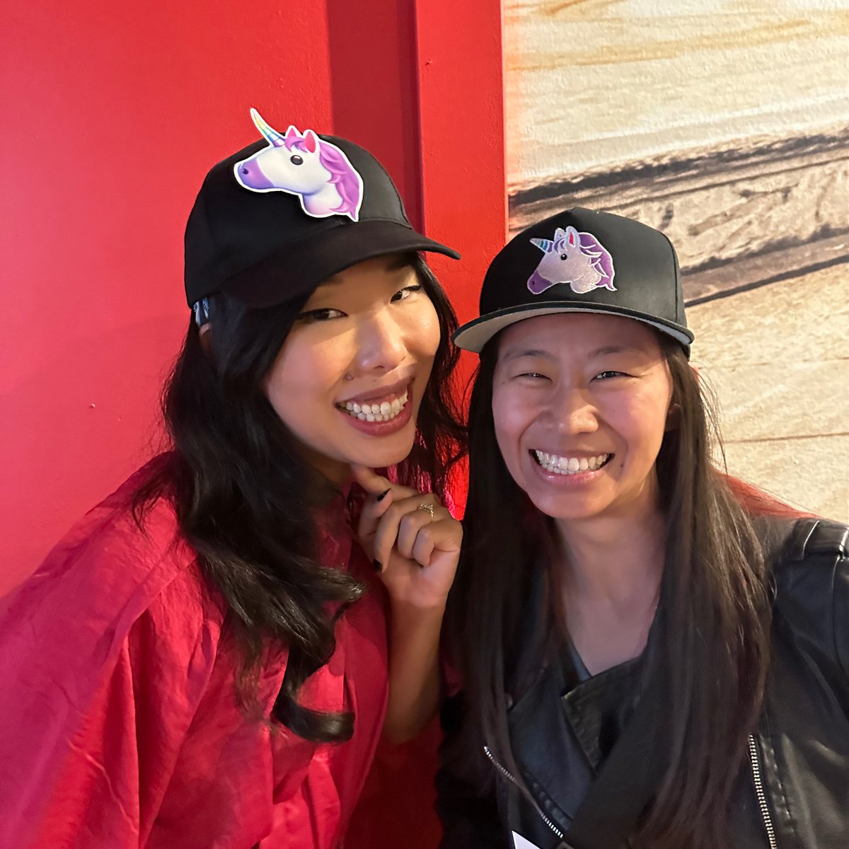 mortengregersen's tweet image. Some awesome days at #WWDC23 is over for me 🤩 I have just arrived home 🇩🇰 Thank you all for making the whole (long) flight worth it. Met SO many new and old friends and got to experience Apple Park. I have so many photos, but can only add 4, so I chose some of those with people.