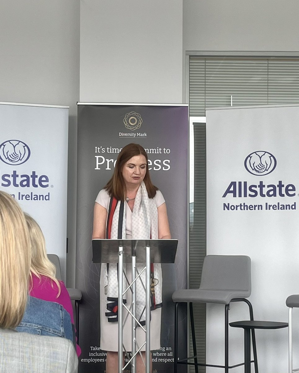 Diversity_Mark's tweet photo. Closing remarks from @jaynecbrady @HeadNICS Silver Accredited #NICS at
@AllstateNI celebrations 👏
#markofprogress #collaboration #diversityandinclusion https://t.co/CKcF336aaq