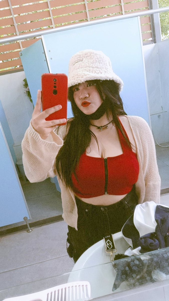 เราจั้มมั้มนะ เธอจะขยั้มเรามั้ย🤣
#สาวกาญจนบุรี #สาวอวบ #เด็กกาญจนบุรี #หุ่นหมี