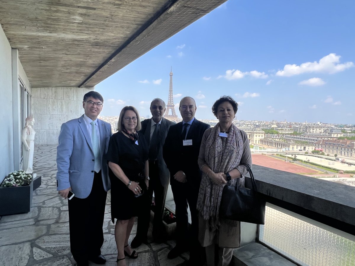 IITE Board members at UNESCO