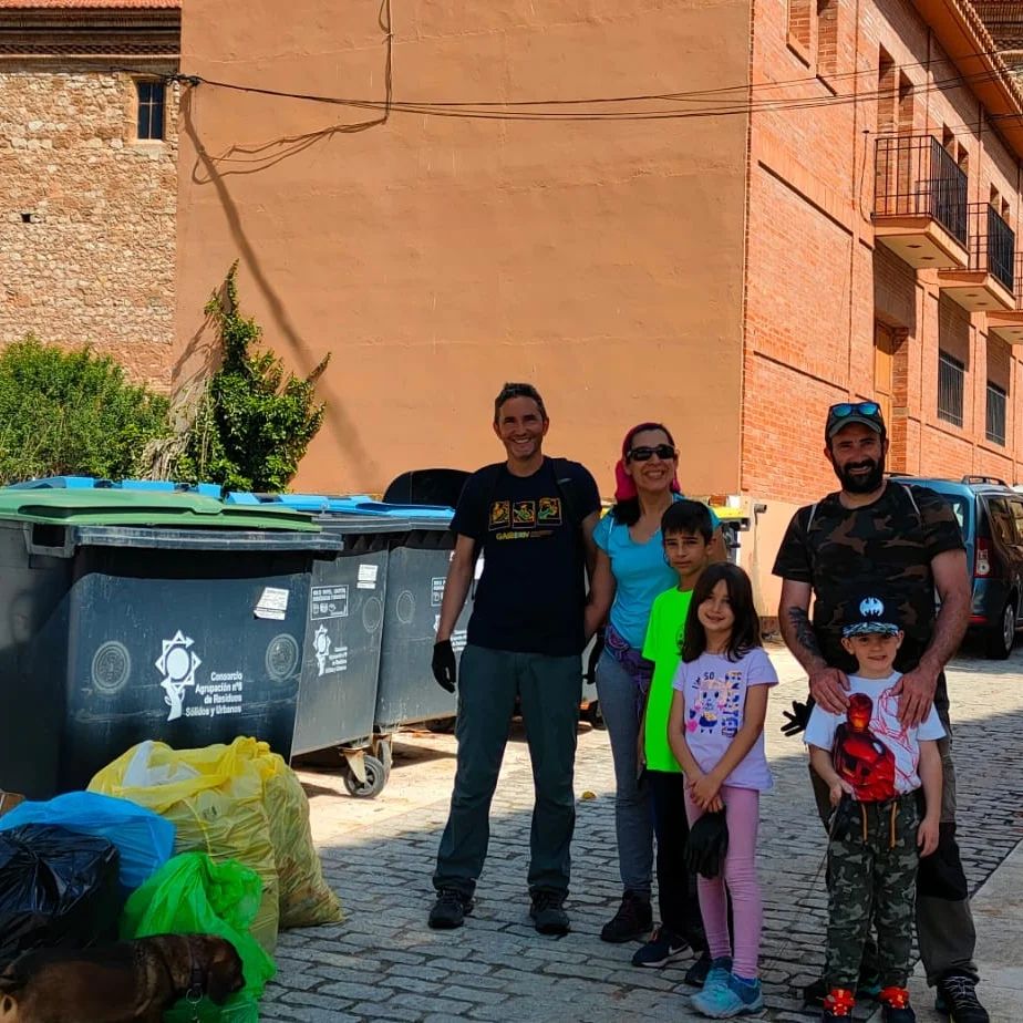 TeruelConvive's tweet photo. @dgafprofesorado Esta semana muchos centros de nuestro ámbito han celebrado el día mundial del Medio Ambiente. Os damos la enhorabuena por ese trabajo. https://t.co/UsusyVnO0T