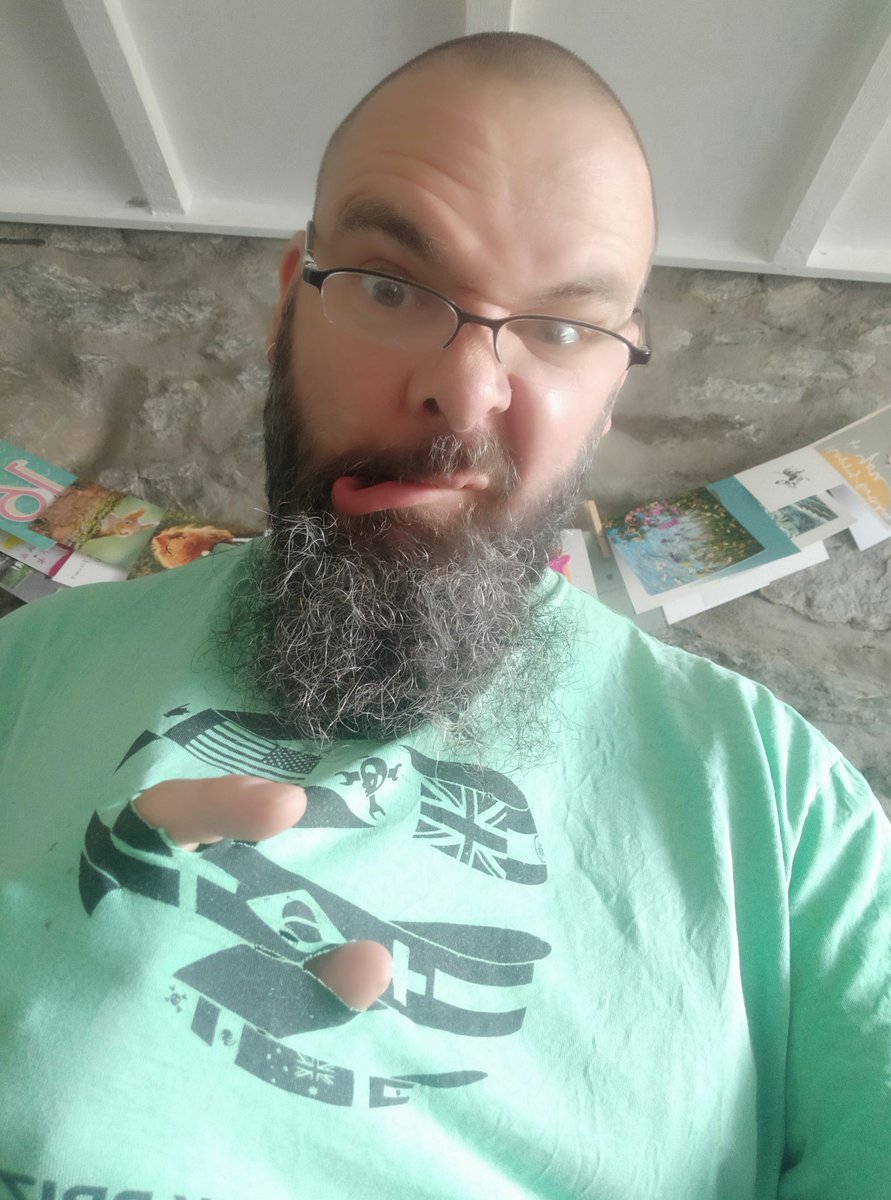 concreted0g's tweet photo. I deffo need to enter and do good in a @hackaday prize.. my old 2015 semi finalist tee is pretty worn :) #Makerchic https://t.co/6FGOei29fS