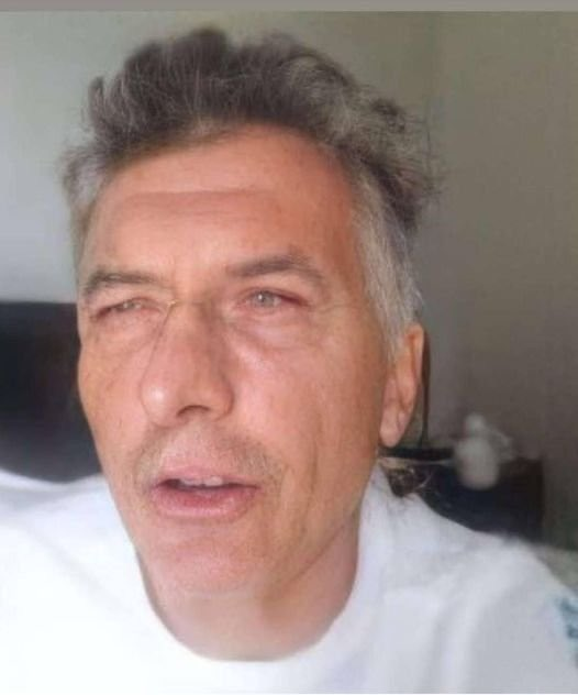 DylanFerdez's tweet photo. Mauricio enterándose por twitter al mediodía https://t.co/Z2nMSo6Pfh