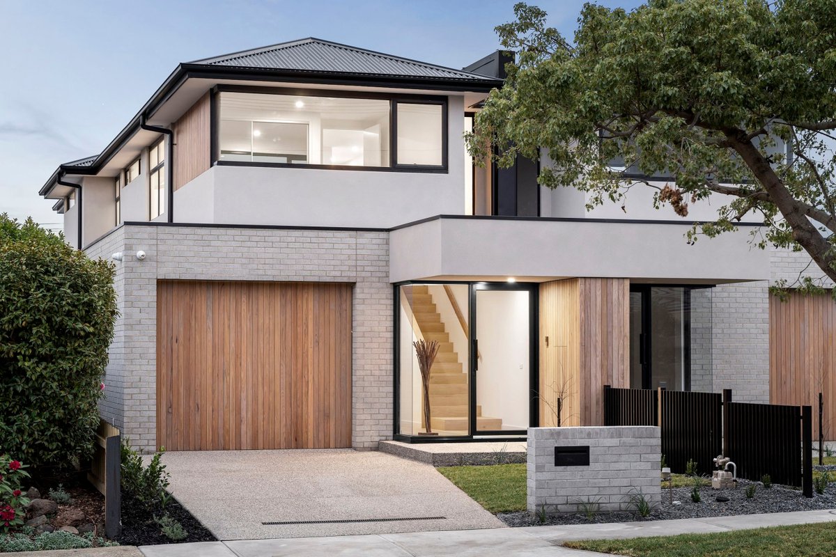 Bold, brand new family luxury. barryplant.com.au/for-sale/27-ny…