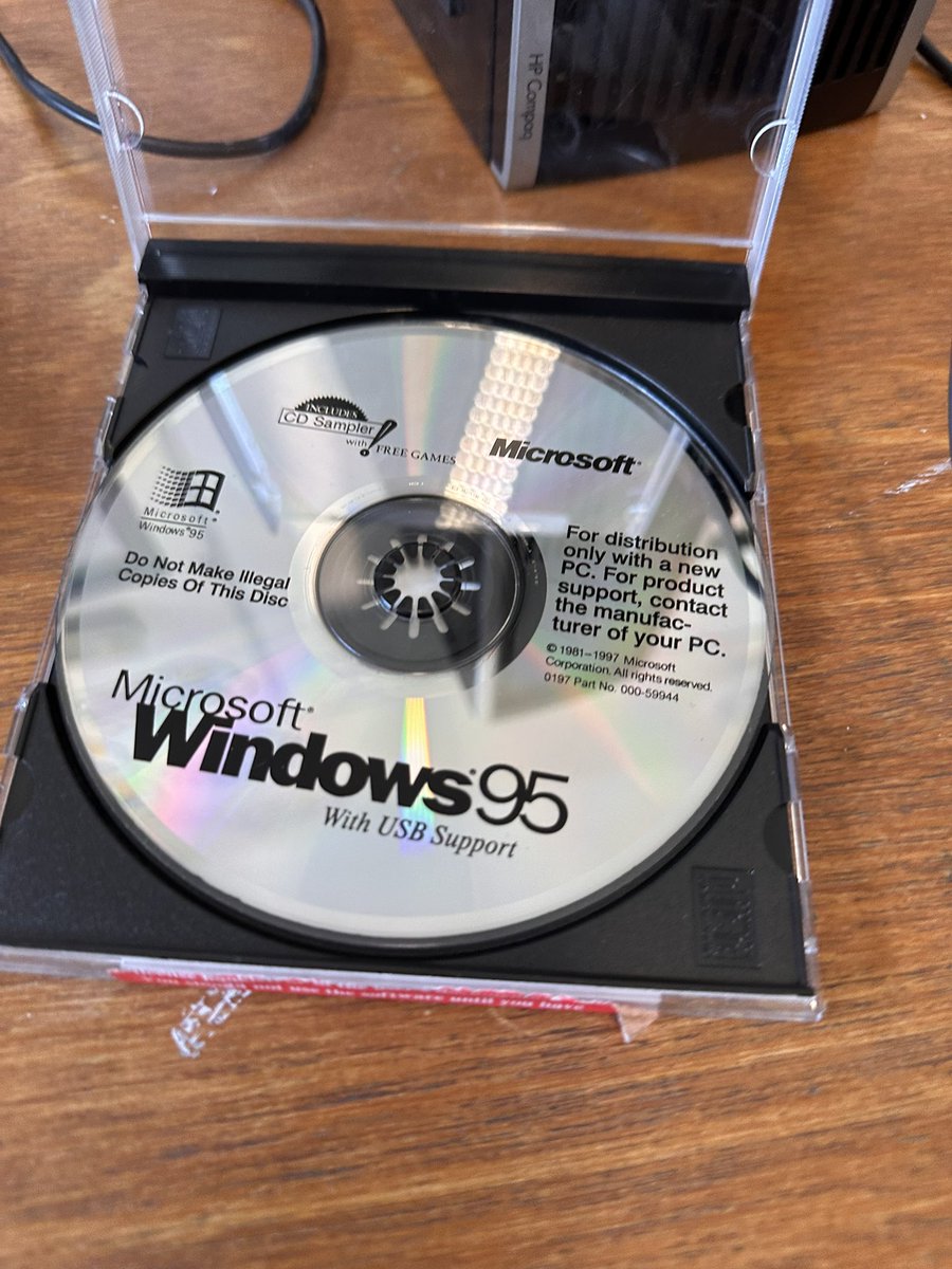 Don’t talk to me unless your computer runs on windows 95 🥶🥶