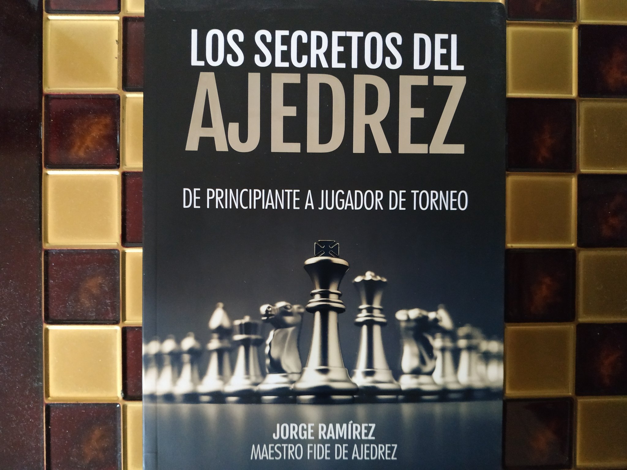 Conoce a Jorge Ramírez autor de Los secretos del Ajedrez