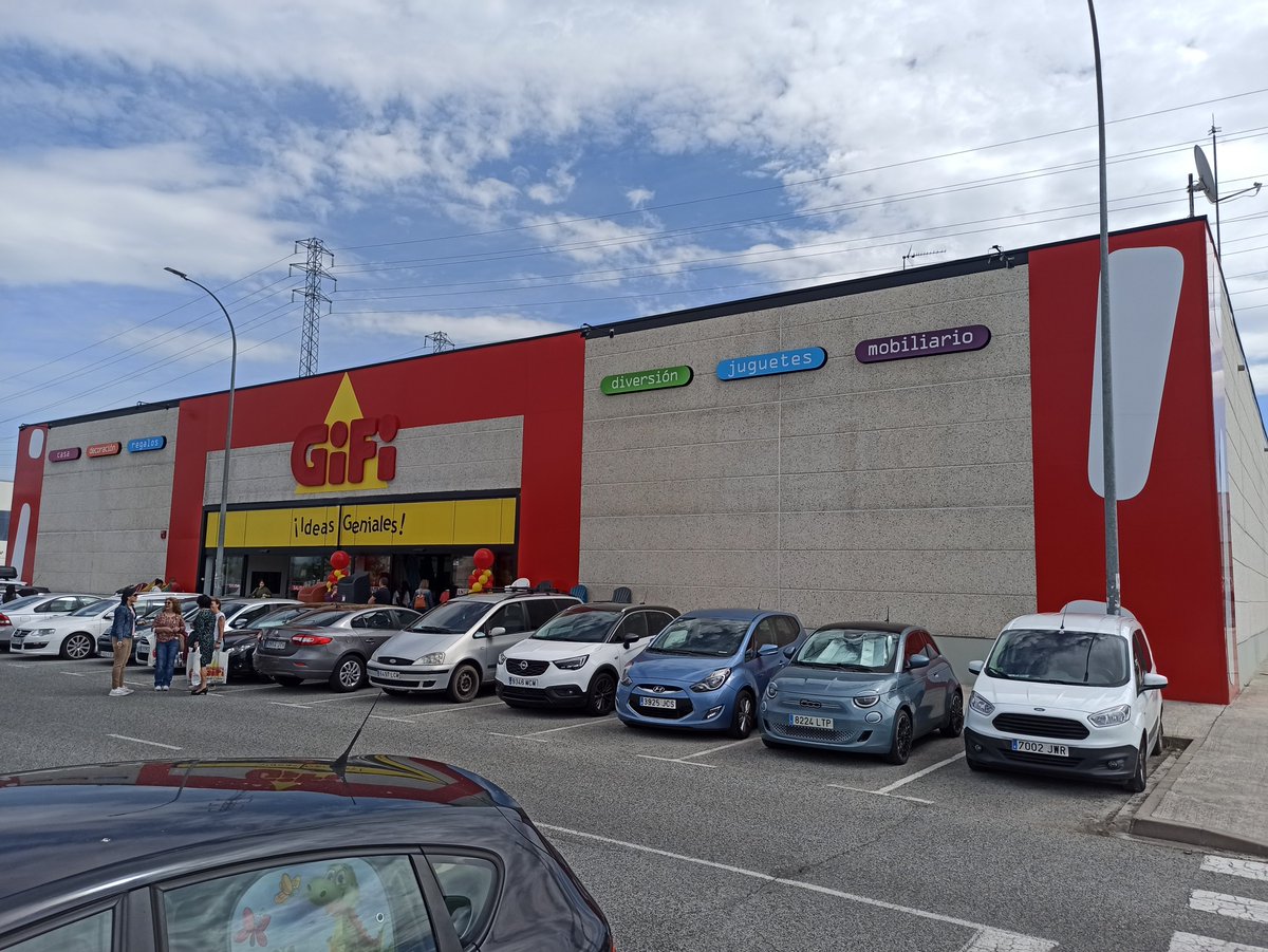 CushWakeSPAIN's tweet photo. #CWMakeAnImpact | Nueva apertura GIFI en España.
Abre la primera tienda del Grupo GIFI en Navarra con 2.000 m2 de decoración y hogar en una local propiedad de AEW Patrimoine.
Enhorabuena a nuestro equipo de #CWRetailParks por acercarnos nuevas experiencias de compra. https://t.co/Mg0a6aZxpa