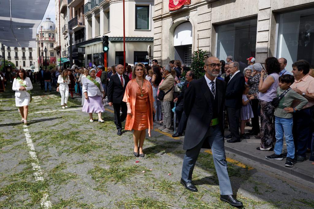 dipgra_pp's tweet photo. 🌾 Un año más participamos de la celebración de nuestras tradiciones. Procesión #CorpusChristi #Granada2023 https://t.co/UnW8W5Tc40