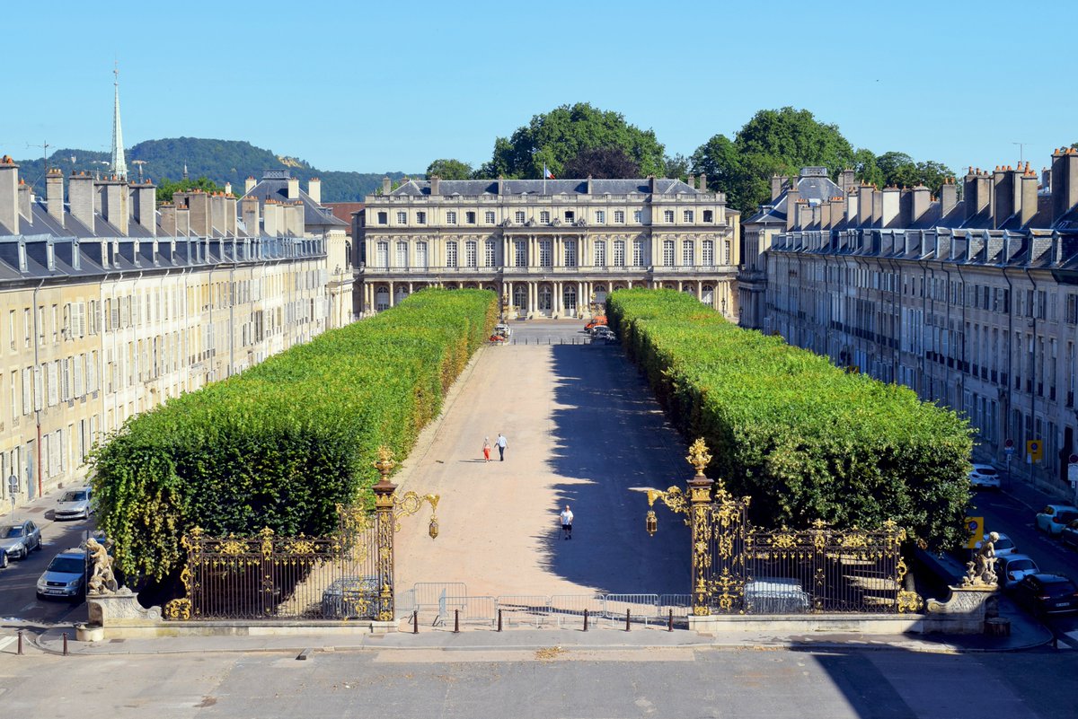 French_Moments's tweet photo. This year, Nancy celebrates the 40th anniversary of listing #PlaceStanislas, Place de la Carrière and Place d'Alliance as UNESCO World Heritage sites. 🤩
Learn more > https://t.co/ws20kKf6KF
.
.
.
#FrenchMoments #EnFranceAussi #destinationnancy  #meurtheetmoselle #explorefrance https://t.co/VPgN1SYBjq