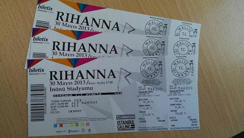 30 Mayıs'ta Rihanna Diamonds Tour'a gidenler burda mııı!!!!1!!11 Biz ordaydık :3