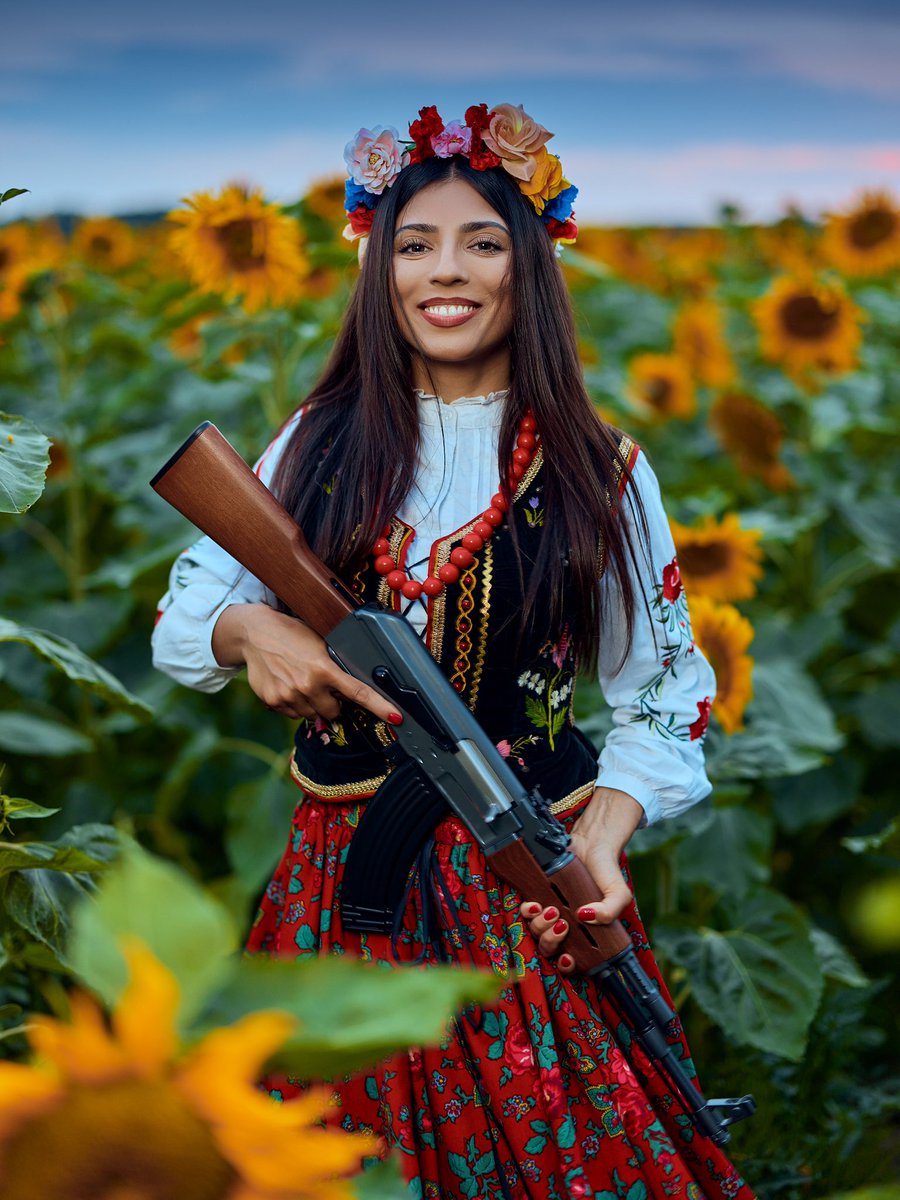 Welcome to my beautiful Poland 🇵🇱🇵🇱🇵🇱♥️

#kasiasawicka #Polska #Poland #patriots #gungirl #gun #guns #gunsdaily #kalash #kalashnikov #tactical #militatia #military #girlswithguns #shootingday #maciejzienkiewicz