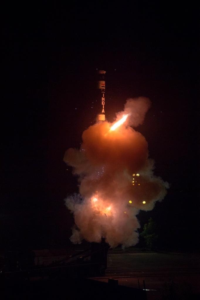 Incredible Achievement...! 

Congratulations to the @DRDO_India for the successful night launch of the New Generation Ballistic Missile #AgniPrime off the coast of Odisha!  Kudos to the dedicated scientists and engineers for their relentless efforts in strengthening our national