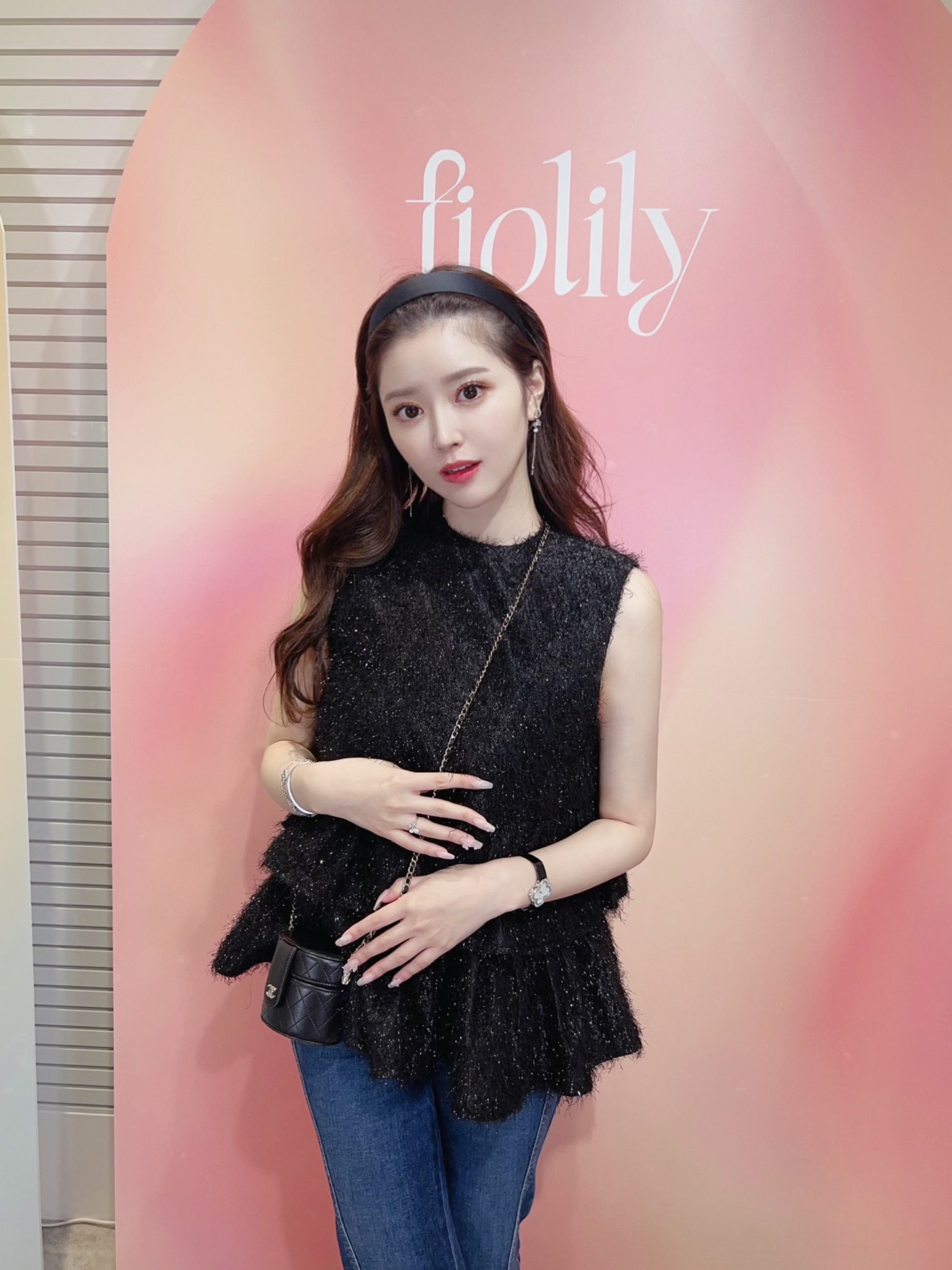 山本月ちゃん着用/fiolily/スパークリングペプラムスリーブレストップス 山本月ちゃん着用/fiolily/スパークリングペプラムスリーブレストップス