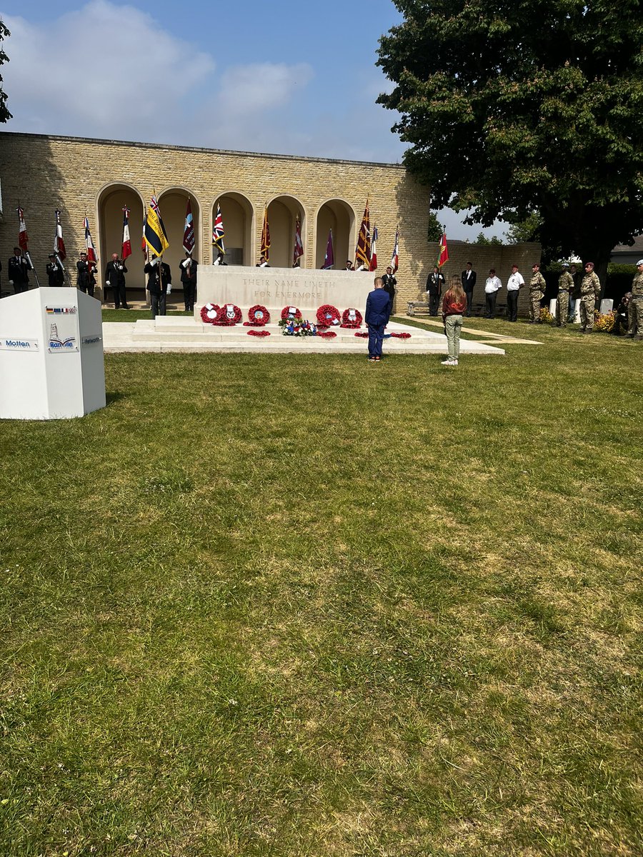 lisa middleton tweet media