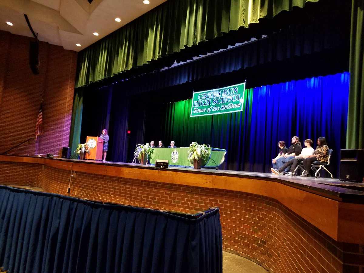 2023 Freshman Awards Ceremony #onceastallion <a href="/Stallion_SAC/">Stallion Activities</a> @BowserTennille <a href="/MrsKellyJFoster/">Kelly Foster</a>