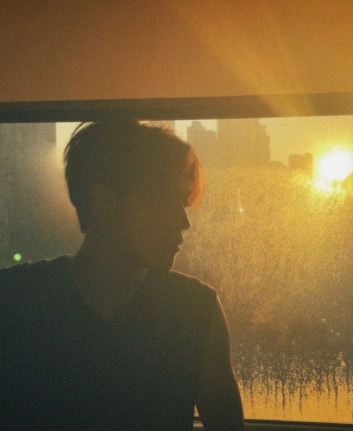 lovingvinster's tweet photo. sunrise &amp; mornings,
a #vinster au

ever since then, rain was never really a morning person nor a fan of sunrises. but as he meet his darling, riel, things started to change for him and his body clock. https://t.co/hgMXxP2r03
