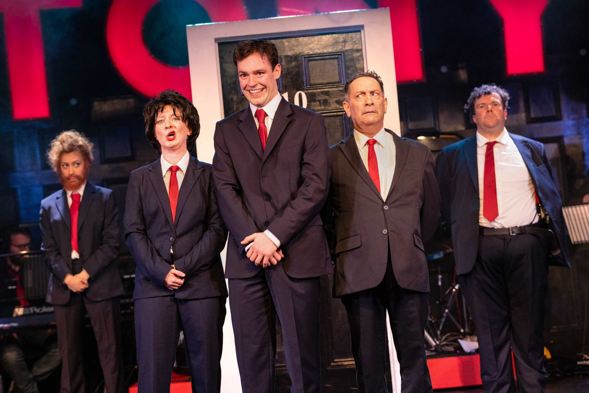"A cheeky political musical love letter."

TONY! [The Tony Blair Rock Opera] is at <a href="/BirminghamRep/">The Rep</a> until 10th June.
Read <a href="/DavidWMassey/">Dave Massey #BrumHour</a> &amp; <a href="/BeckyKroon/">kroon</a>'s #BrumHour review here: brumhour.co.uk/review-tony-th…
#Birmingham