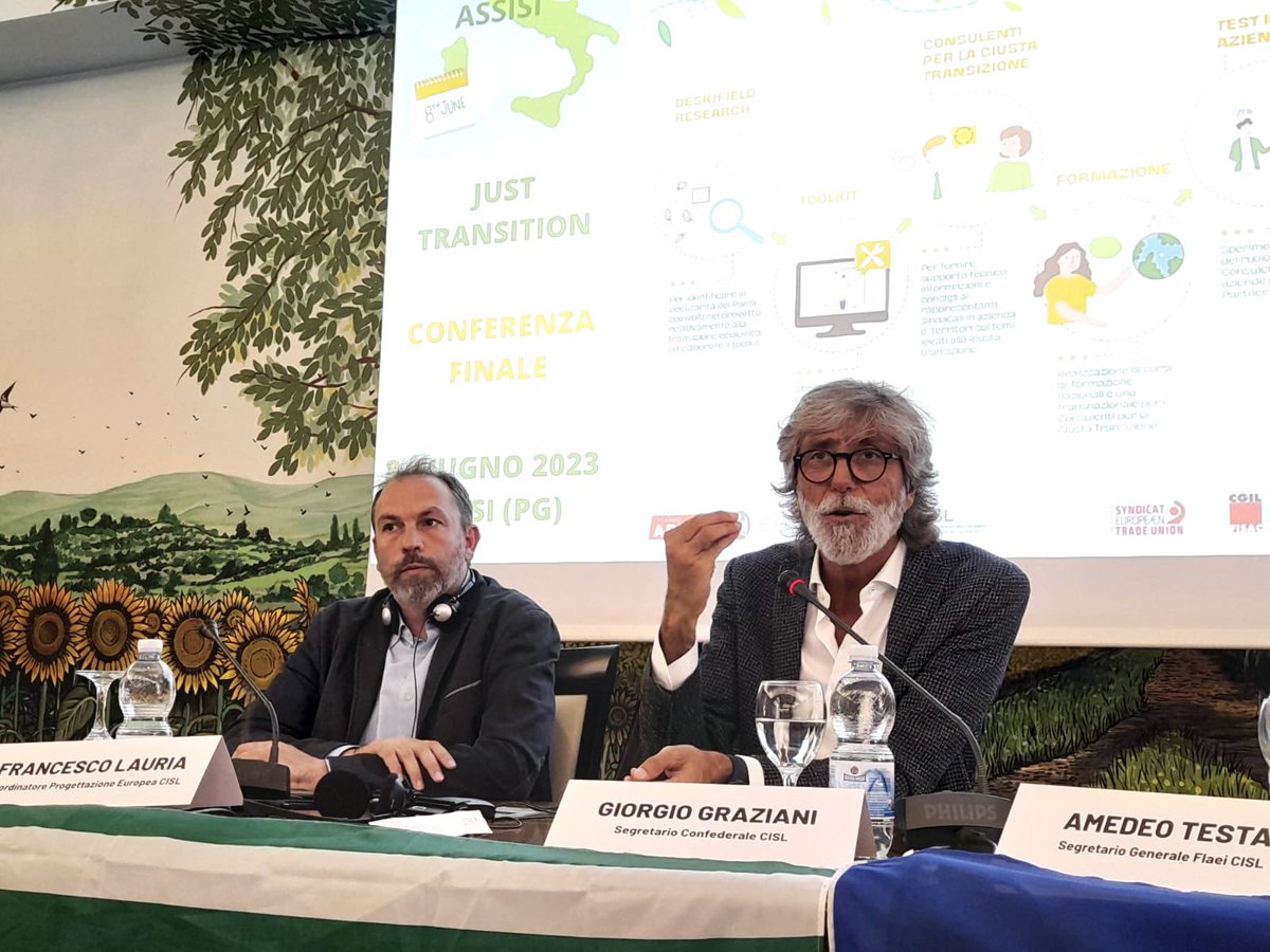 CislNazionale's tweet photo. #JustTransition, il segretario confederale #GiorgioGraziani oggi alla conferenza conclusiva di #Assisi. "Ai sindacalisti dobbiamo fornire la giusta cassetta degli attrezzi per affrontare la #transizione sociale. Così potremo partecipare e governare il cambiamento in essere" https://t.co/tbVcG7ifLP