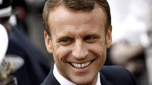 Loki17324988's tweet photo. Macron qui fait passer les lois sans demander a l'assemblée https://t.co/yxUMDVAOcj