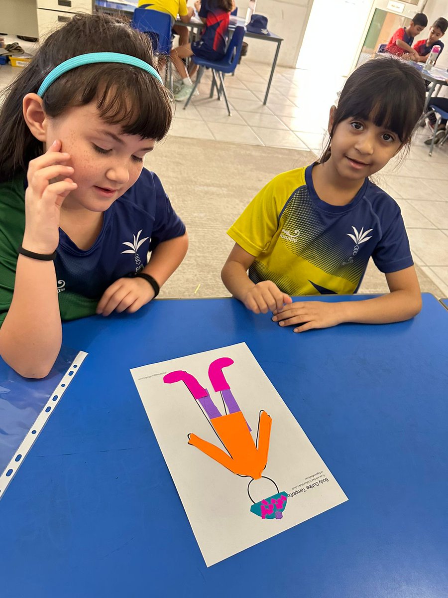 BISRArabic's tweet photo. Learning about clothes has never been so much fun! Crafts, games and shopping role-play this week in Arabic class🥳 @bisriyadh @BISRAHPrimary https://t.co/VAqOCdMCr8
