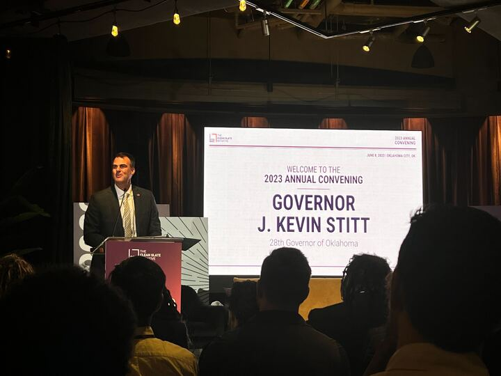 Arnold_Ventures's tweet photo. “We believe that second chance reform and the idea of redemption and forgiveness are universal” — Oklahoma Governor Kevin Stitt (@GovStitt) speaking today at the Clean Slate Initiative Annual Convening in Oklahoma City. Follow @CleanSlate_Init for more highlights #CSIOKC23 https://t.co/QHWtrDJrW7