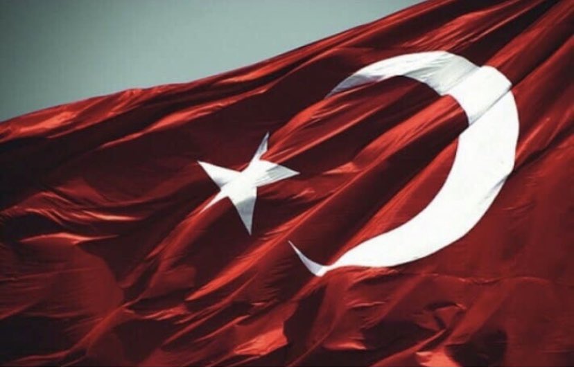 #dolara dövize müdale gelmedi mi hala 
Demek ki Devlet bilgisin de 
Ya ihracatcının istediği oluyor sıcak para girişi sağlansın 
ya da kartal'ın avını en tepeye çıkarıp birden yere bırakması gibi dibi görmesi için serbest bırakılıyo 
Her neyse
Biz bunu da atlacağız birlikte