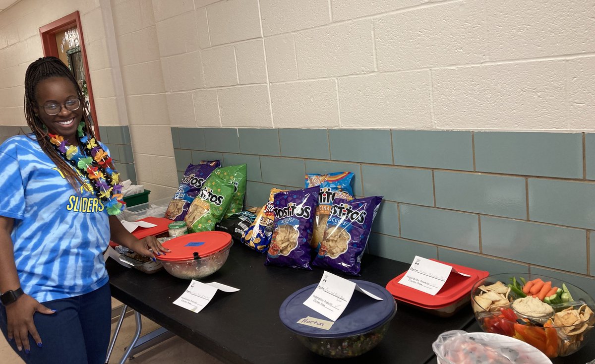 Michele Maurer tweet media