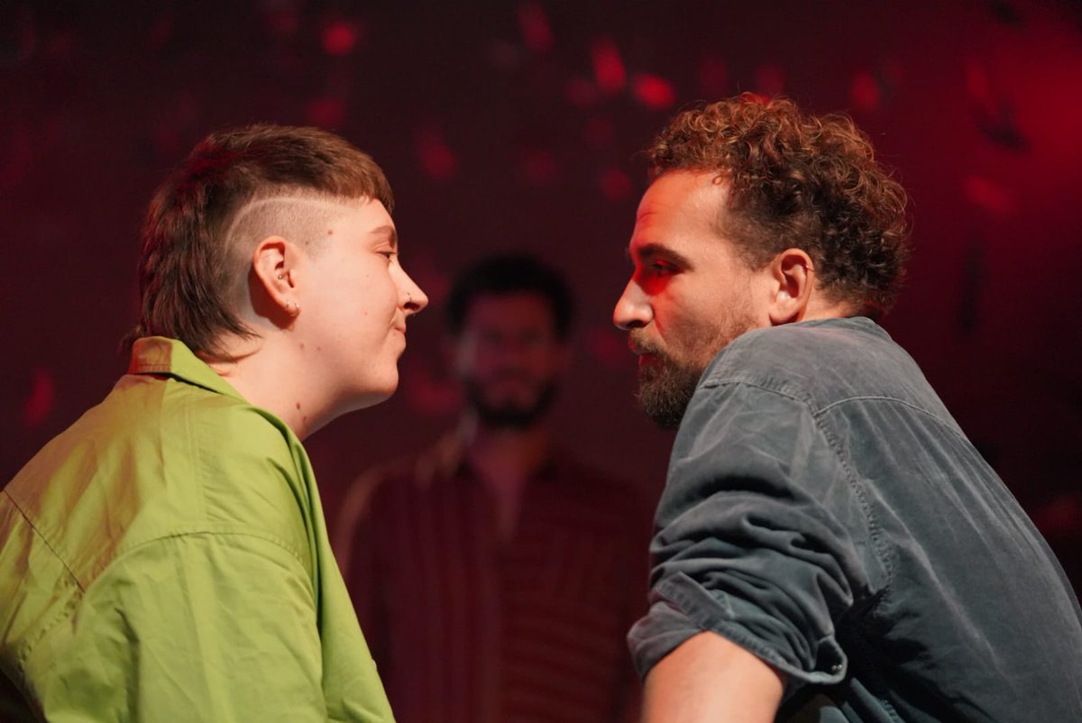 PHOTOS! Get a first look at Lucinda Coyle's <a href="/OurLastFirst/">Our Last First</a> at @spaceartscentre <a href="/bulletpointtc/">Bullet Point Theatre Company</a>

The production, which is also streaming, runs to 14 June and stars Beca Barton, Joshua Eldridge-Smith, Annie Loftus and Eoin Quinlan

📸 LuluCam