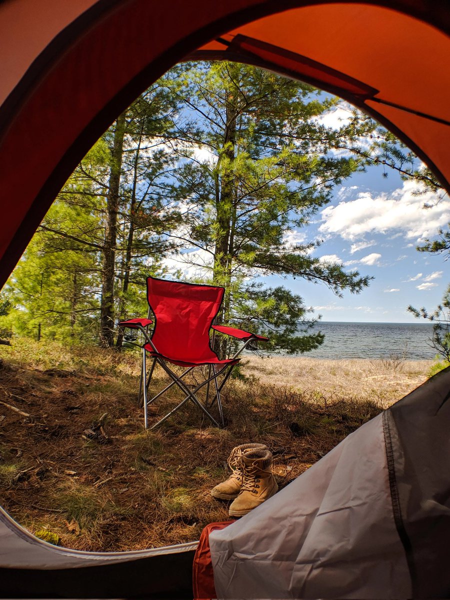 😉♻️ Camping in a tent allows you to trade the chaos of city life for the serenity of nature's embrace.🏕

#camping #outdoors #campinglife #tentlife