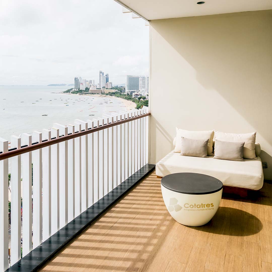 Cotatres tweet media