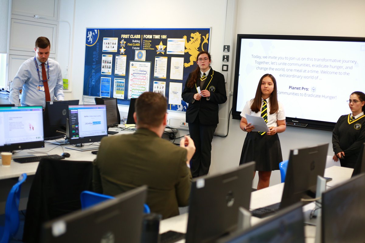 PutteridgeHSch's tweet photo. Team Planet Pro receiving some last minute guidance from staff before their presentation. We wish the best of luck to these first class students! 🤞 @AppsforGood https://t.co/2x2faLdNpK