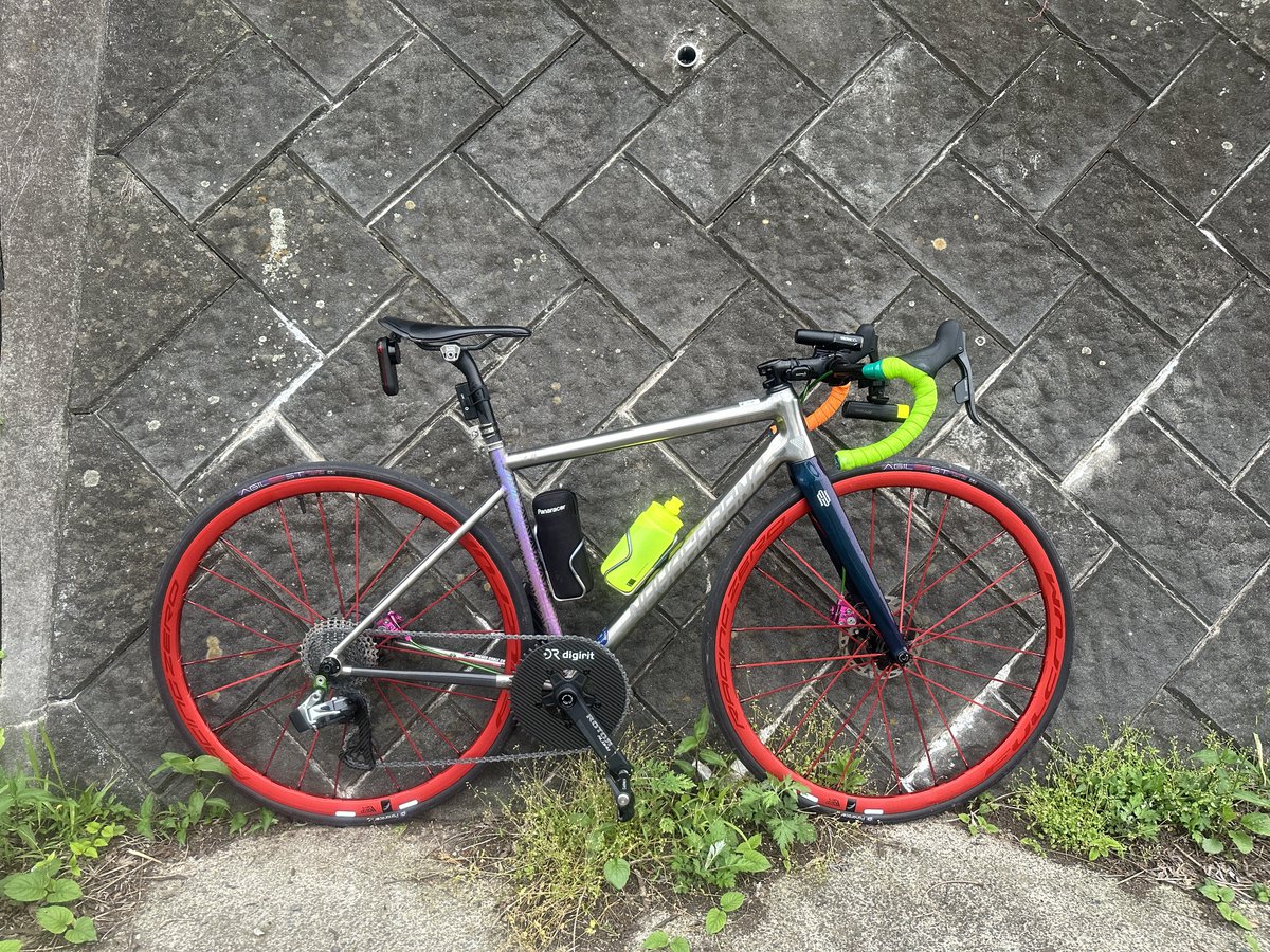 douseri_uparupa's tweet photo. #NOVACORONA Ti Road DB+Carbon Fork (Painted by @konakanakonaka1 )
#SRAM RED E-tap+#GROWTAC EQUAL+#Digirit Bigpully Kit
#SHIMANO VIBE series
#ROTOR Aldhu+Digirit CR
#Garmin Rally200 RK
#FULCRUM Racing ZERO CMPTZN DB(RED×RED)
#Panaracer AGILEST TLR https://t.co/3lqbDkOWEg